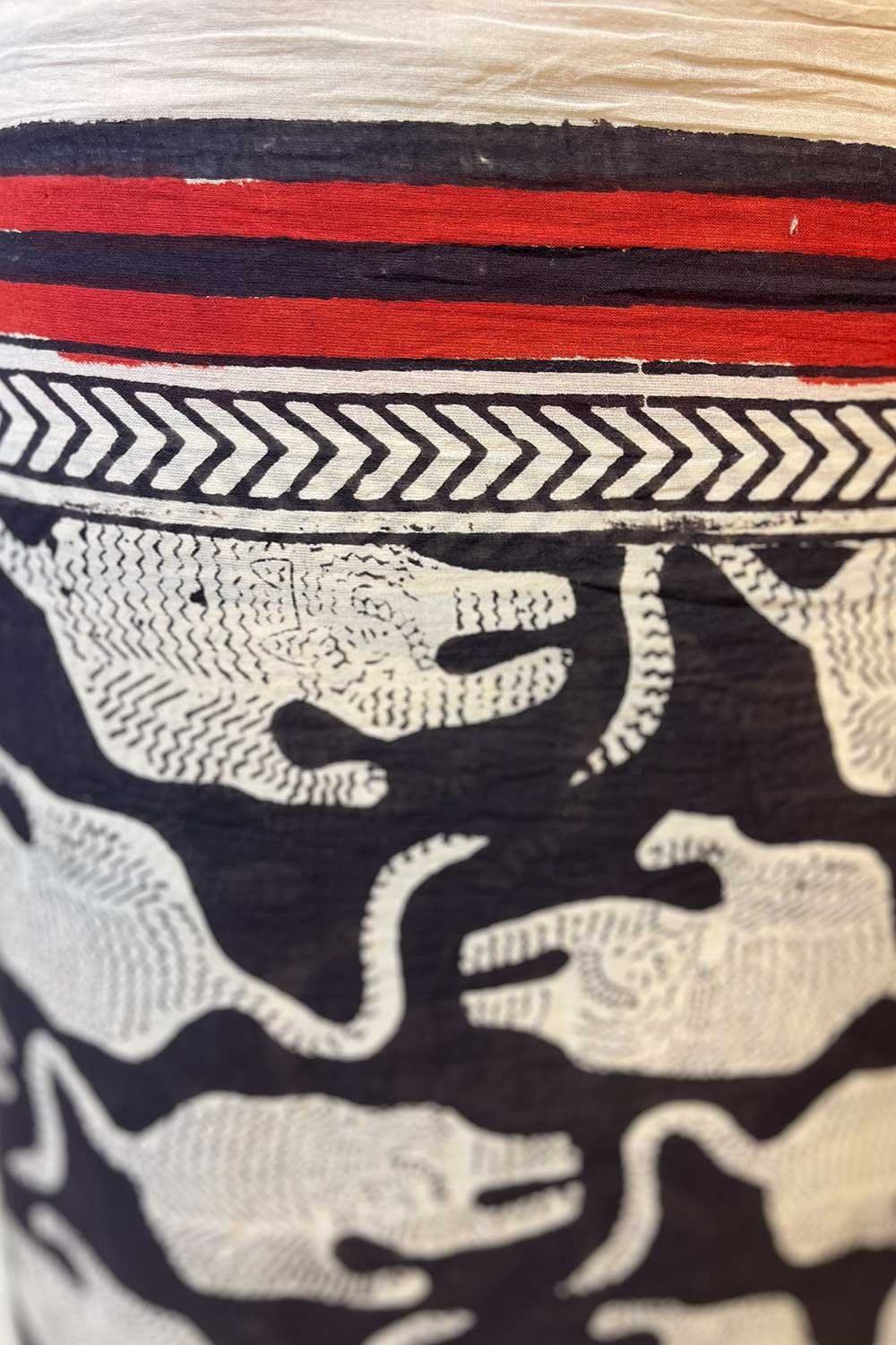 BLOCKPRINT PAREO- ELEPHANT- PLAIN - Image 4